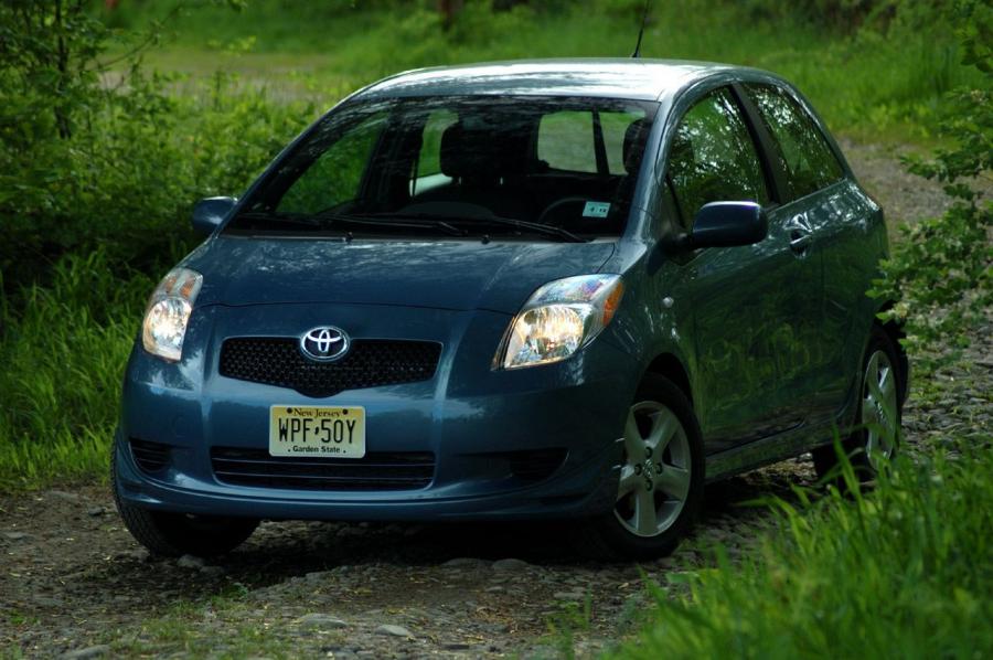  Toyota Yaris 2008 года  (фото 26 из 38)